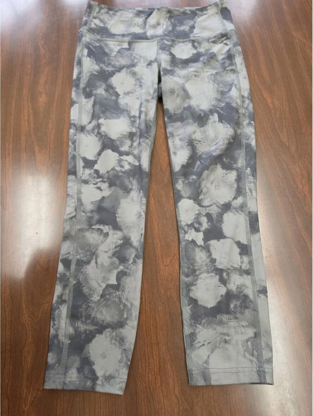 Athleta Floral Print High Rise Leggings Gray Black Yoga Athletic Womens Small